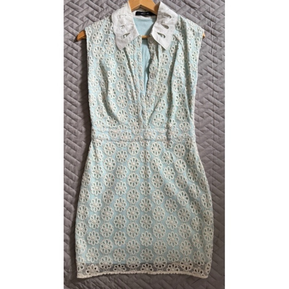 Elegant Lace Dress in Light Blue